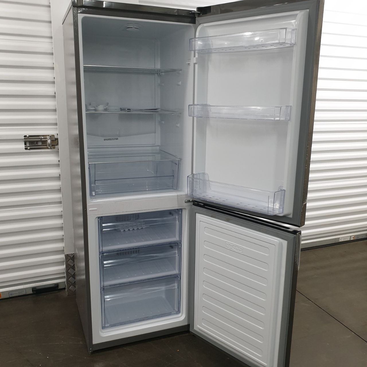 defy 325l metallic bottom freezer - Image 3