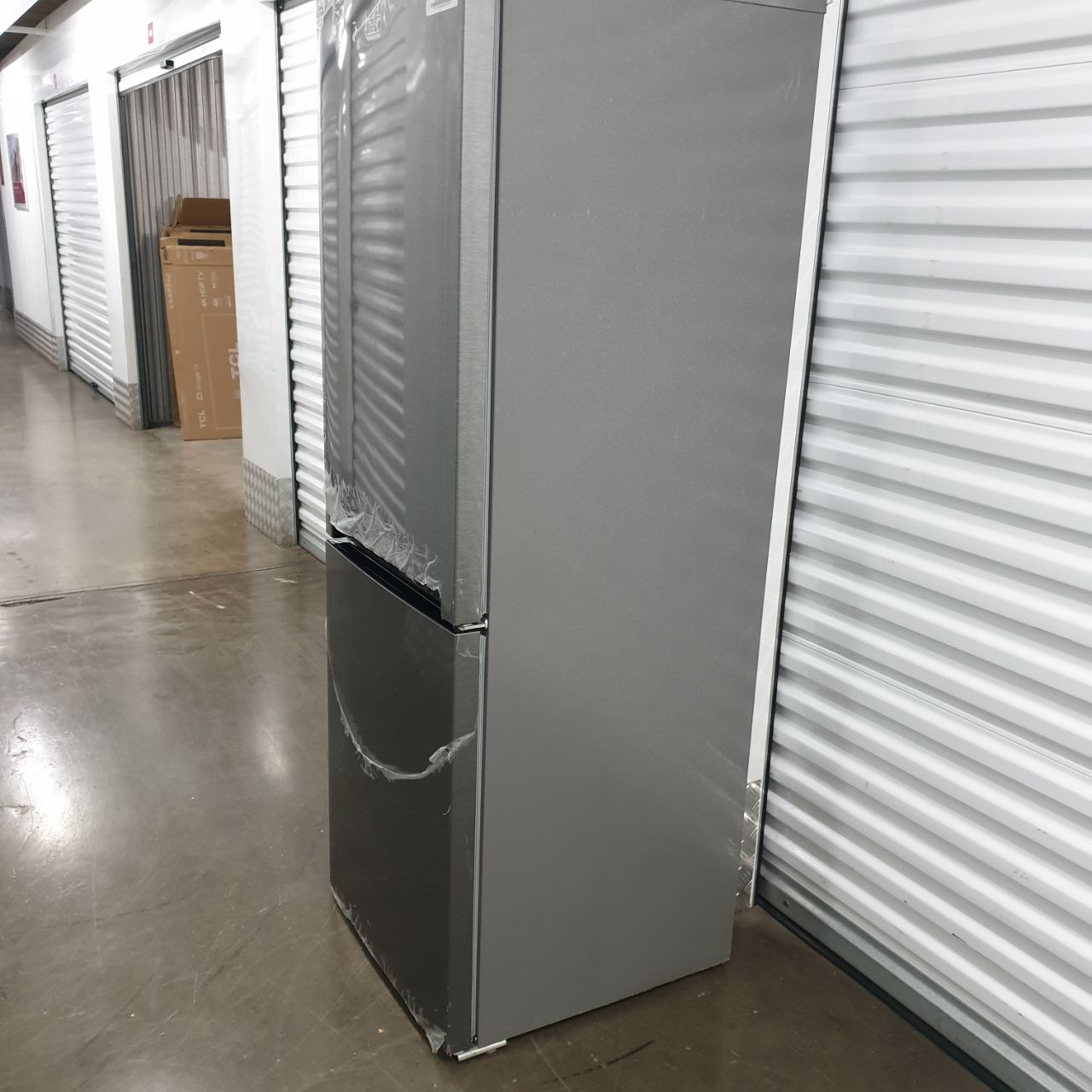 defy 325l metallic bottom freezer - Image 4