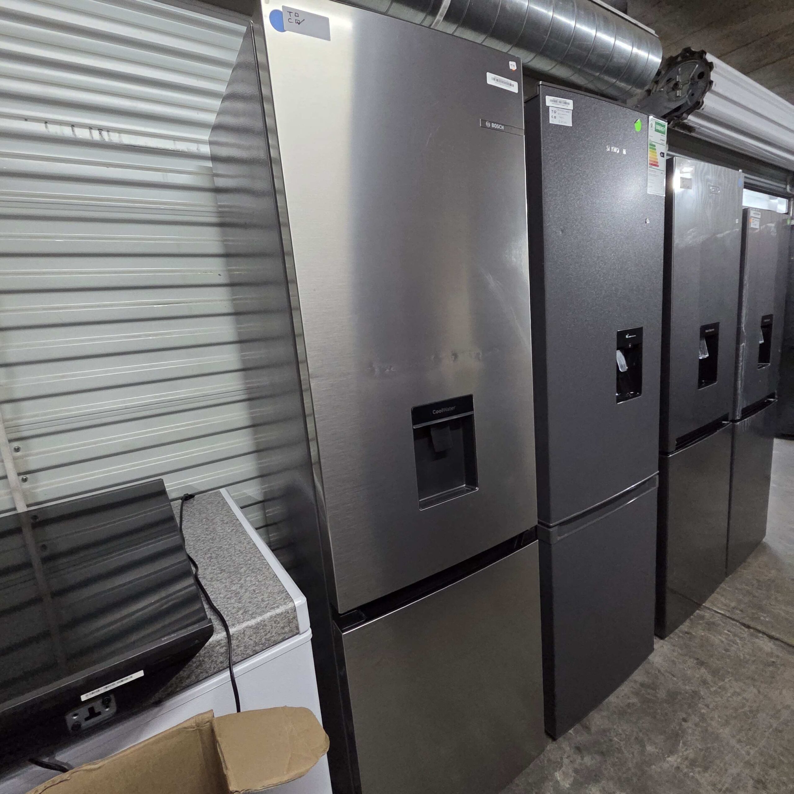 bosch - 263l bottom freezer fridge - inox look